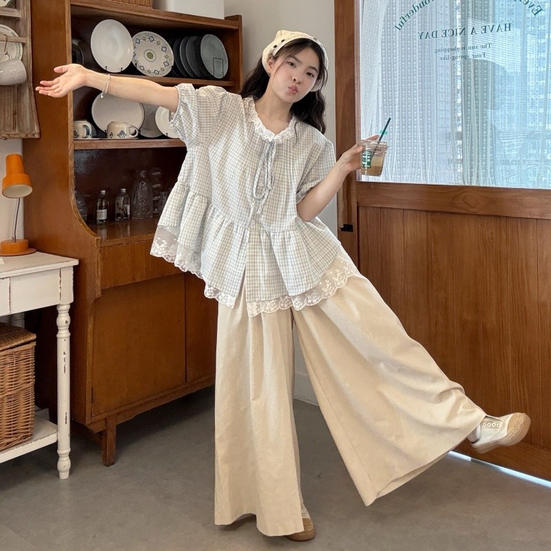 大码女装胖mm韩系甜美蕾丝拼接格子衬衫女宽松棉麻阔腿裤两件套装