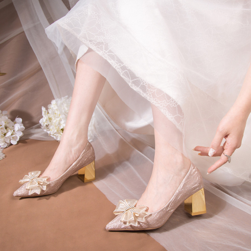 极速法式婚鞋女2025年新款婚纱新娘鞋金色高跟鞋蝴蝶结粗跟伴娘水