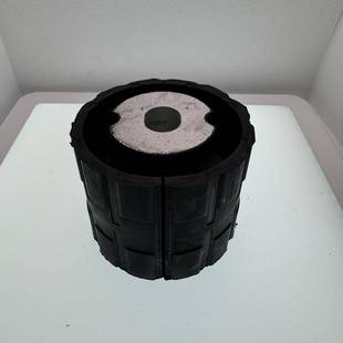 适用于宝马5系6系E60后悬挂衬套后桥差速器胶套33176770825