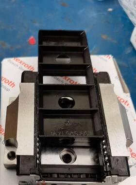 滚珠导轨KSA-025-BNS-HR167520331，396мм