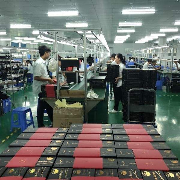 虾皮LCD显示屏蒸汽直发器卷直两用直发板代发电气石陶瓷