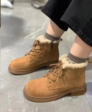 S路花语断码特价款真皮厚底雪地靴女羊羔毛复古显瘦短靴69-2730