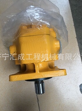 山推SD32 变速泵 07433-71103 ，山推推土机SD32齿轮泵