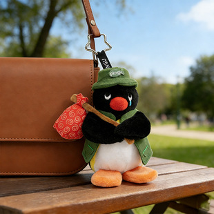 正版 Pingu企鹅家族离家出行企鹅挂件爱心情侣企鹅钥匙扣包挂饰礼