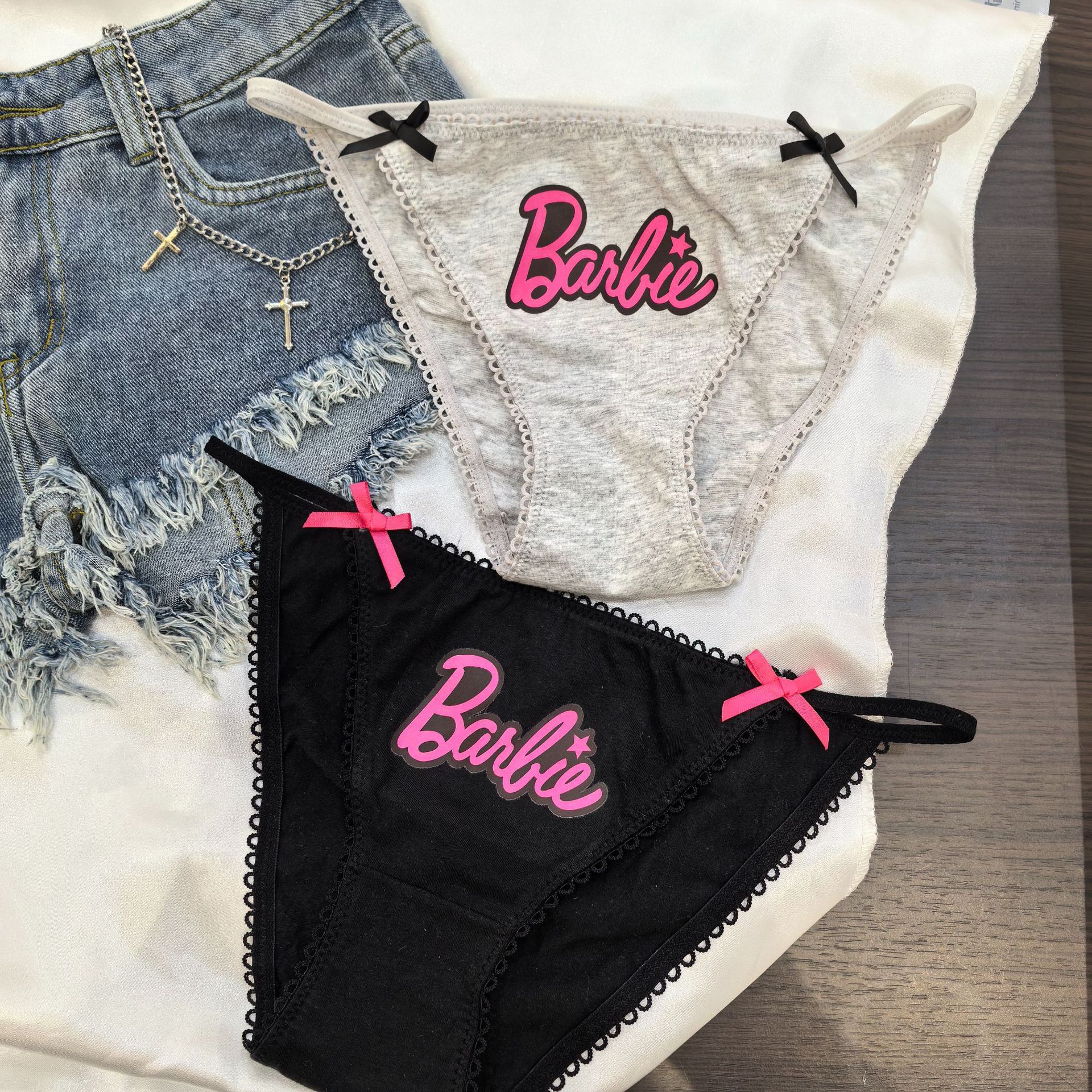 芭比粉热辣甜酷少女基础款细带内裤多巴胺穿搭棉款女内裤