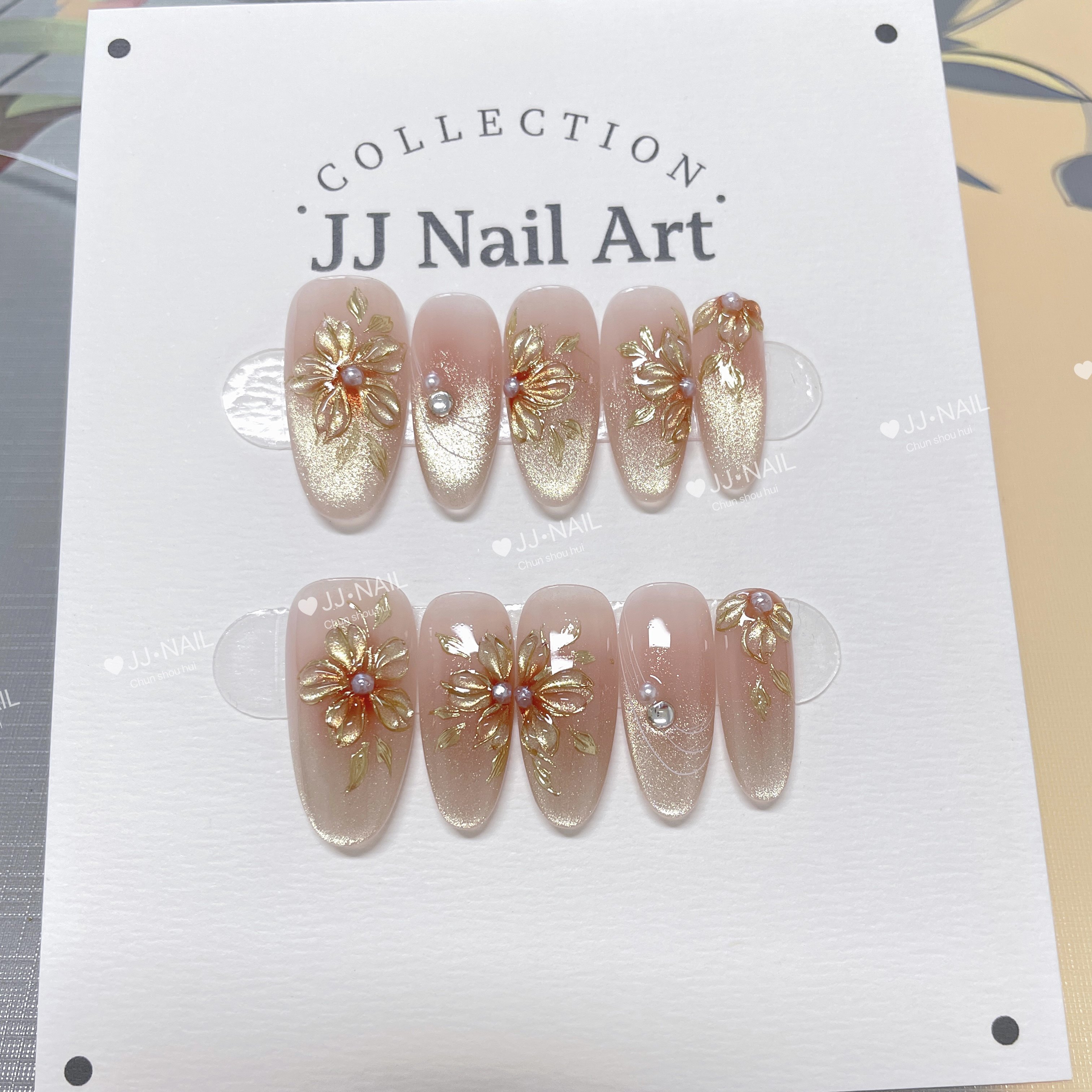 【浮光岁月】穿戴甲蓝色花卉图案穿戴甲片复古风短款美甲贴片,彩妆/香水/美妆工具,穿戴甲/甲片,淘宝优惠券,粉丝福利购,淘宝优惠卷