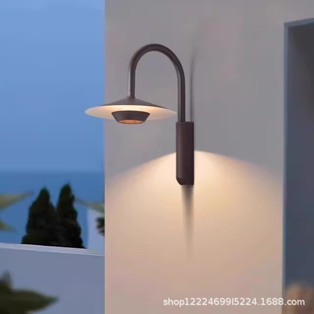 现代简约户外防水壁灯