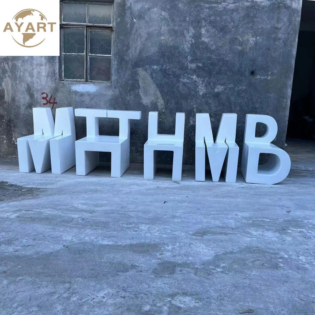 简约玻璃钢雕塑商场装饰品户外花园休闲座椅创意英文字母坐凳摆件