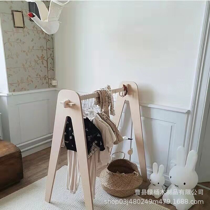 儿童小衣架家用落地服装展示架宝宝房拍摄道具定制衣柜