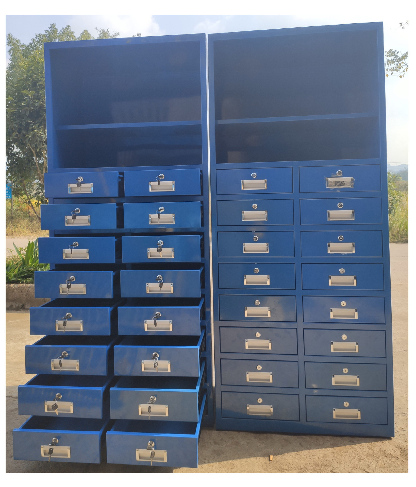 重型可移动带轮工具柜