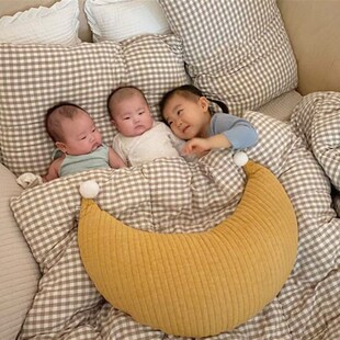 韩国ins儿童月亮抱枕宝宝安抚枕婴儿哺乳枕沙P发靠枕全棉绗缝趴枕