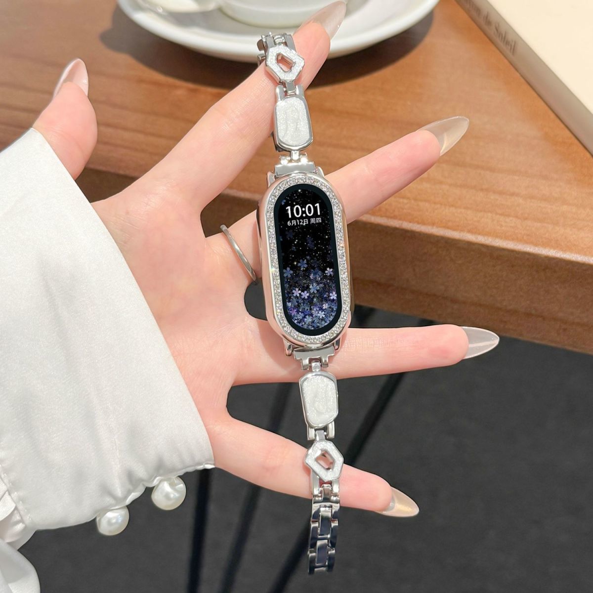 适用新款小米10手环表带金属鎏金9nfc8滴胶贝母旋涡链式腕带夏天