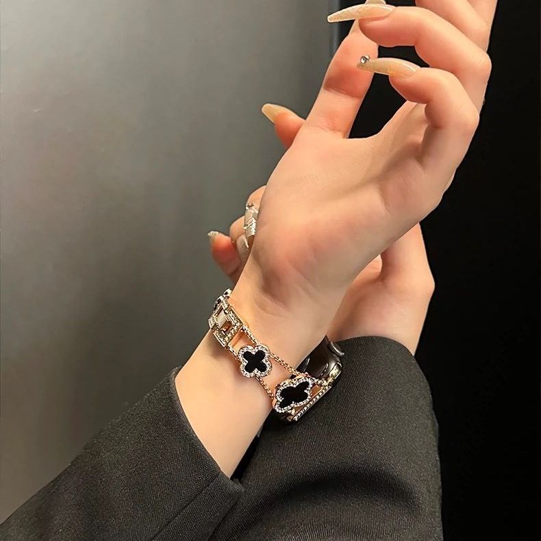 适用苹果iwatchS11手表带ApplewatchS10/987SE四叶草女士高级新款