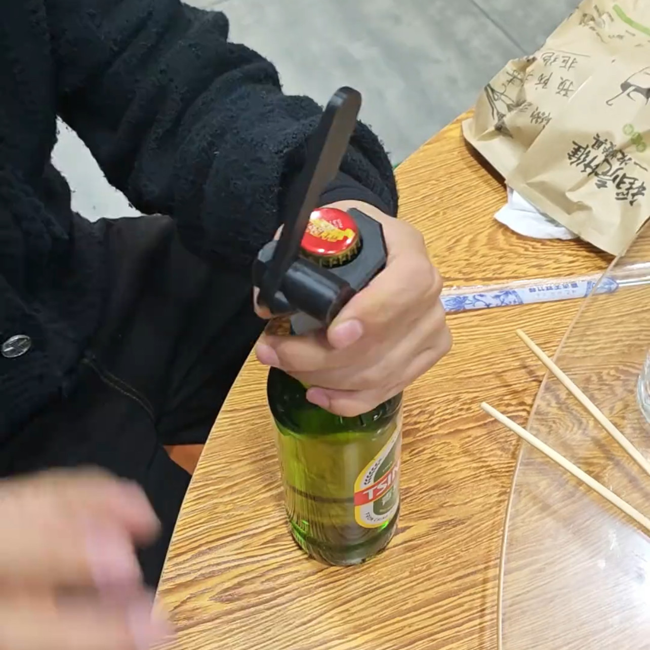 新款个性超高分贝轻松开瓶盖按压开盖2026超响开瓶器聚会神器