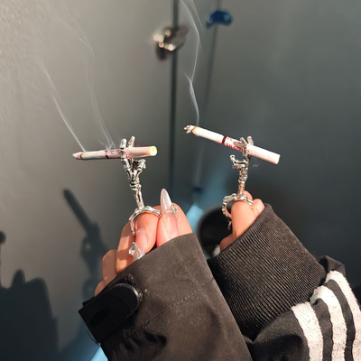 酷炫潮支架饰品男士夹烟器戒指烟托2025新款创意烟托戒指指环