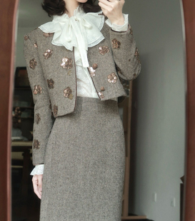新款秋冬季套装女士气质绣珠香风羽绒服半裙衬衫优雅重工套装
