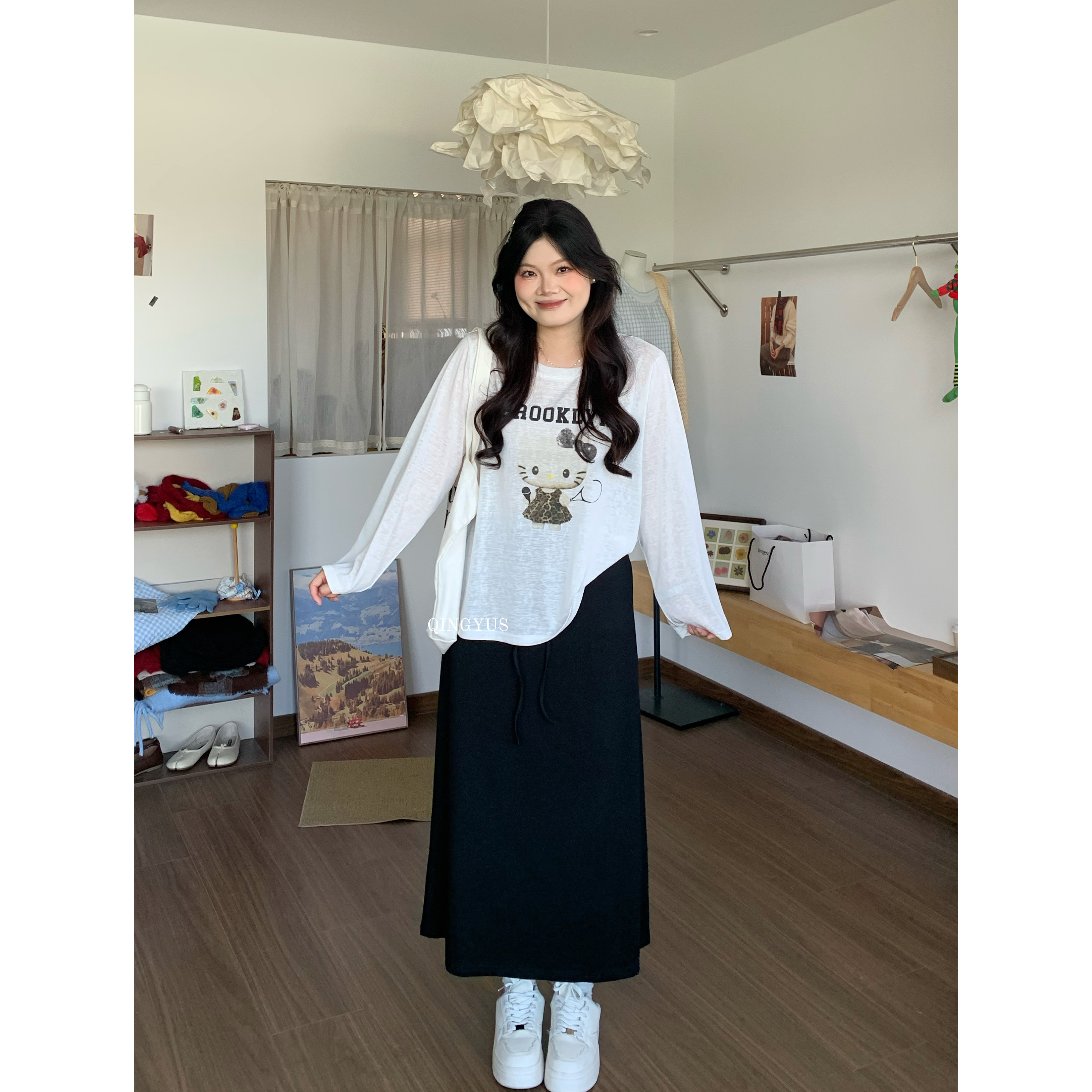 青屿衫-微胖大码初秋季韩系慵懒风减龄Kitty猫印花正肩T恤半身裙