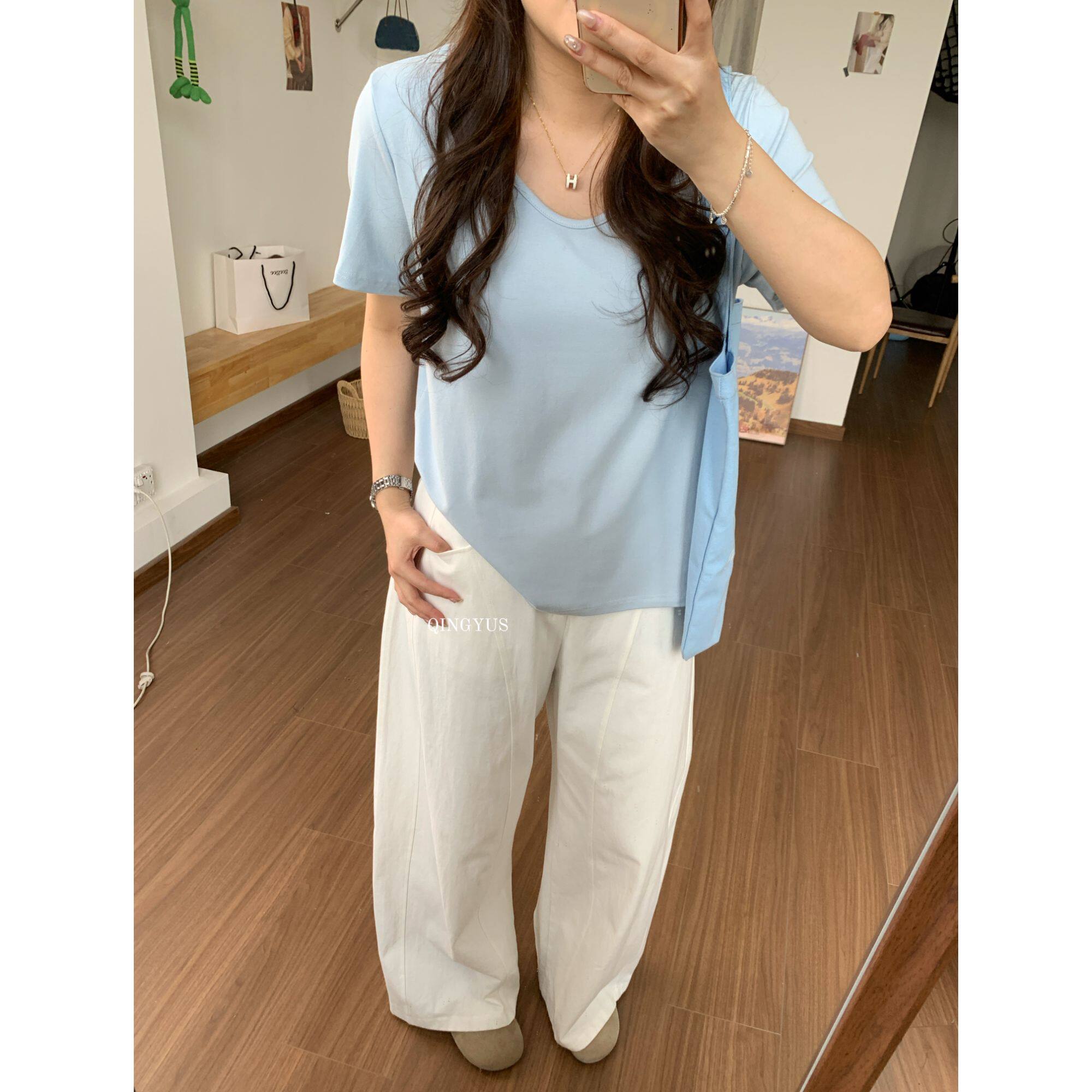 青屿衫-微胖显瘦春夏大码女装韩系宽松百搭慵懒风V领正肩短袖T恤