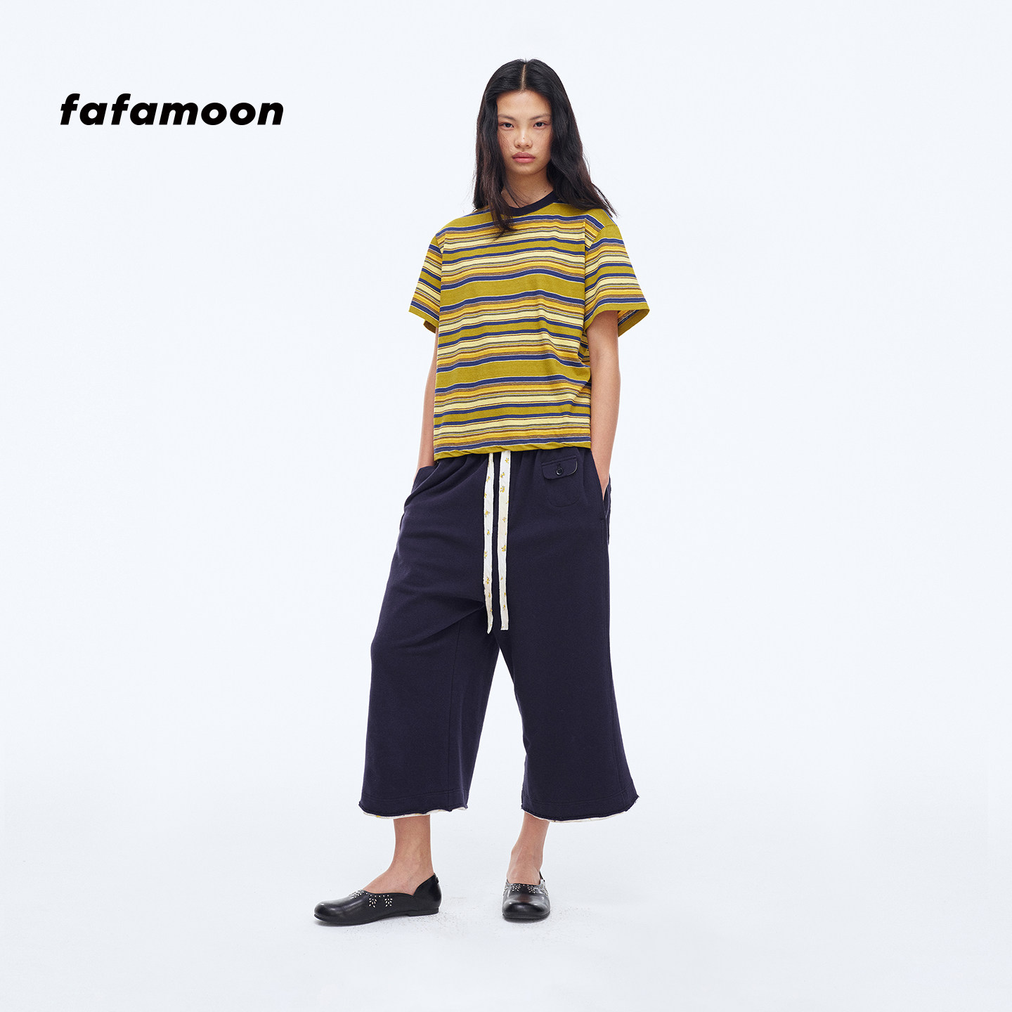 【2026早秋新品】fafamoon设计师品牌 合肩条纹不规则下摆T恤 - 实物图