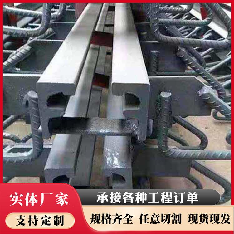 型号齐全桥梁伸缩缝C型F型伸缩缝梳齿板桥梁伸缩缝桥面型钢伸缩缝