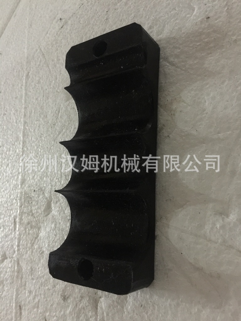 徐工单钢轮振动压路机 XS202.11.1-5 管夹 228702468徐工原厂配件