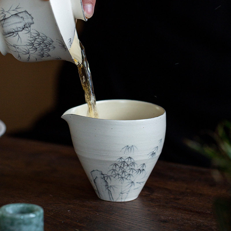 手绘墨竹公道杯分茶器中式复古简约陶瓷茶海家用茶具配件匀杯分杯