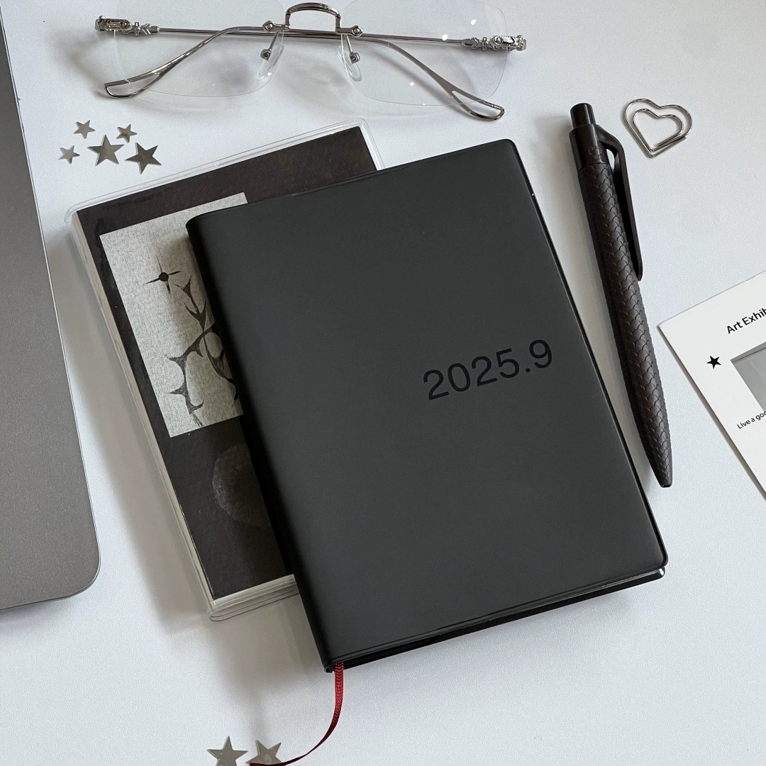 2026年碳灰色A7笔记本简约学生便携手账本笔记本高颜值记录本子