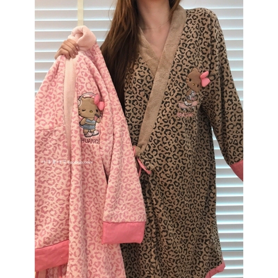 可爱豹纹kt猫咪印花浴巾裙女款加厚吸水成人珊瑚绒浴袍浴裙浴巾