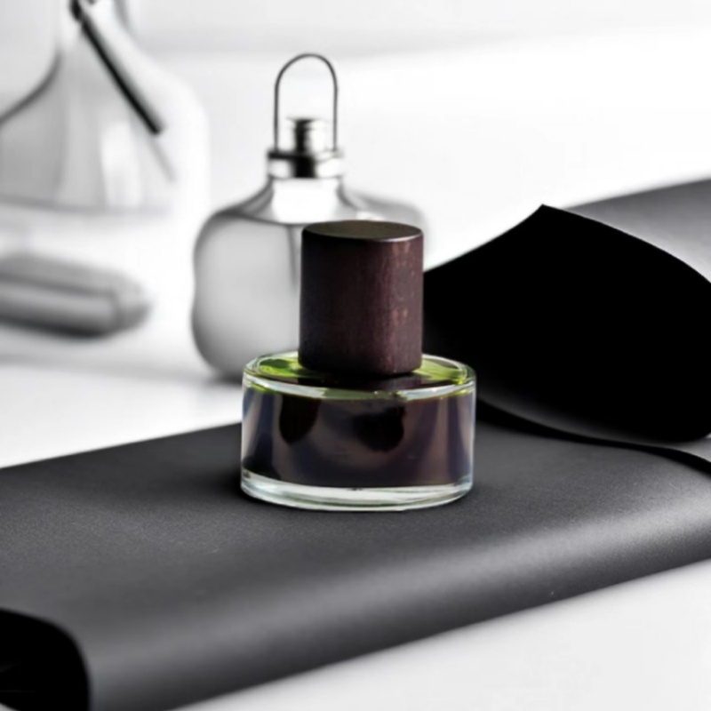 Mallo玛洛香水OTO奥托沉香木