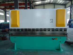 3200液压板料折弯机 63T 厂家供应 WC67Y