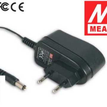 GS06E-1P1J  5~6W  AC-DC壁挂式单输出充电适配器