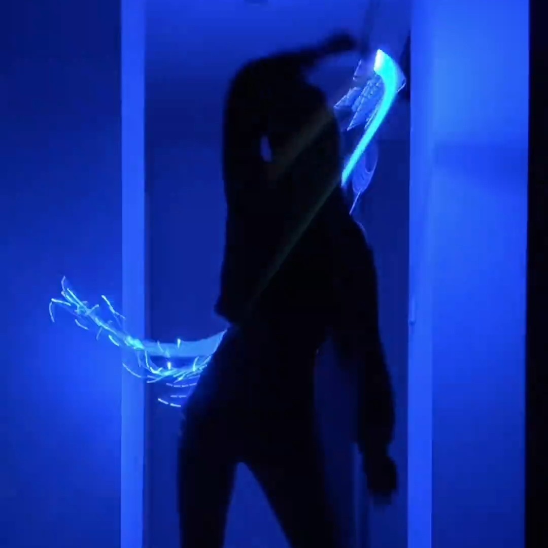 抖音爆火光纤舞道具发光鞭子氛围神器爆款夜店演出爆燃道具