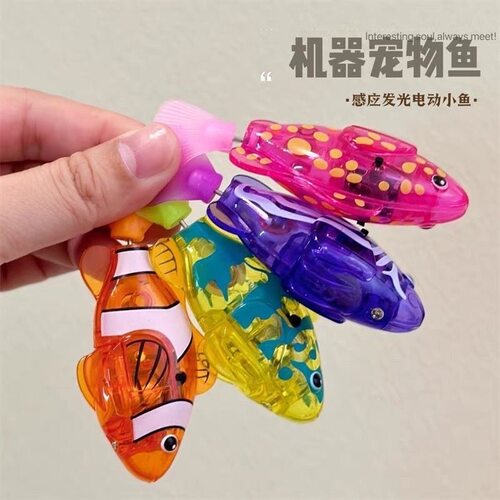 电动游泳鱼宠物鱼仿真灯光感应小丑鱼洗澡戏水玩具儿童玩具