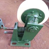 30单轮罐耳 300单滚轮罐耳 L300 L30罐笼用导向轮 本安型罐耳