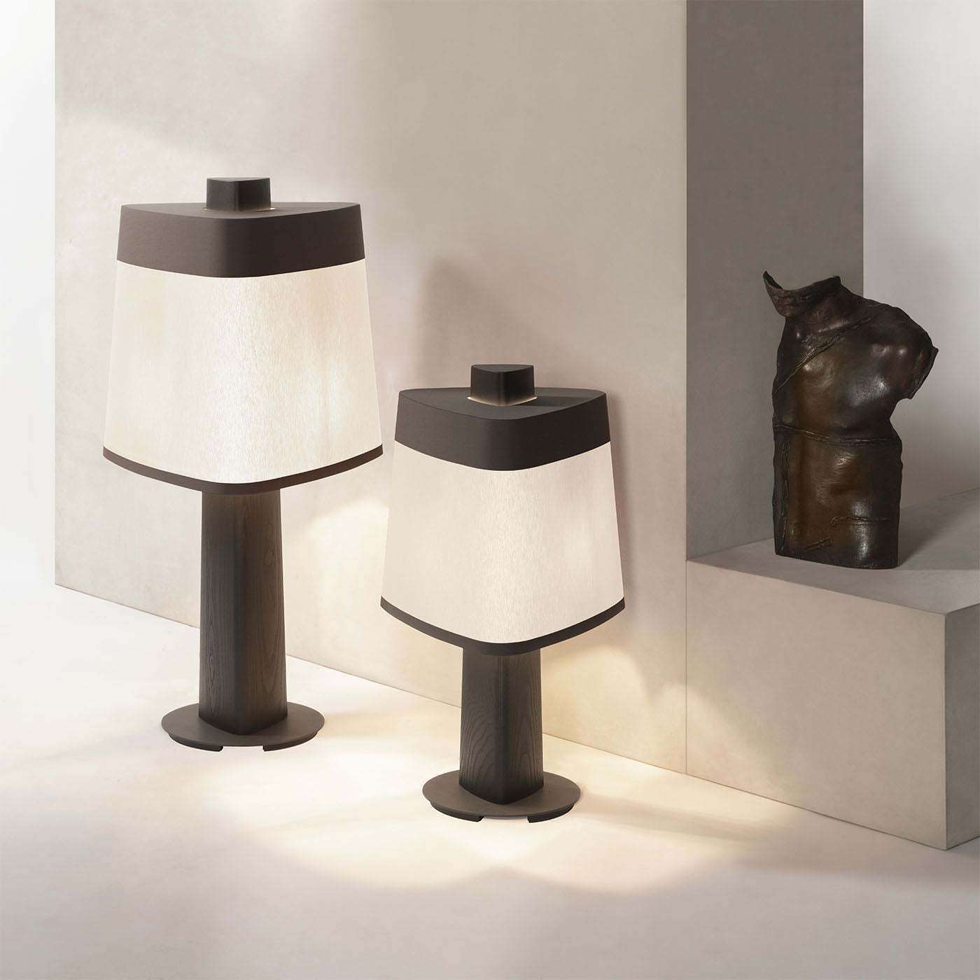 中式落地灯客厅沙发旁高级民宿卧室设计师艺术装饰轻奢木艺氛围灯