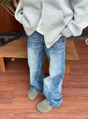闪电爆裂纹显瘦直筒vibe牛仔裤