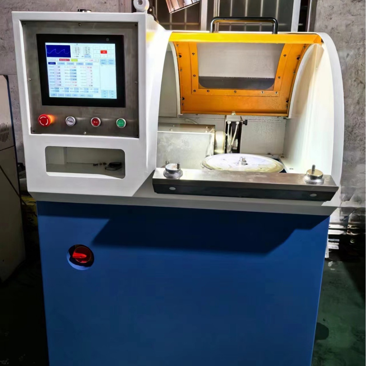 深圳四轴数控研磨机修磨大小圆锯片一次倒角完成数控精密加工