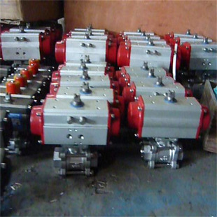 丝扣球阀内螺纹连接 DN25气动304不锈钢三片式 Q611F 16P