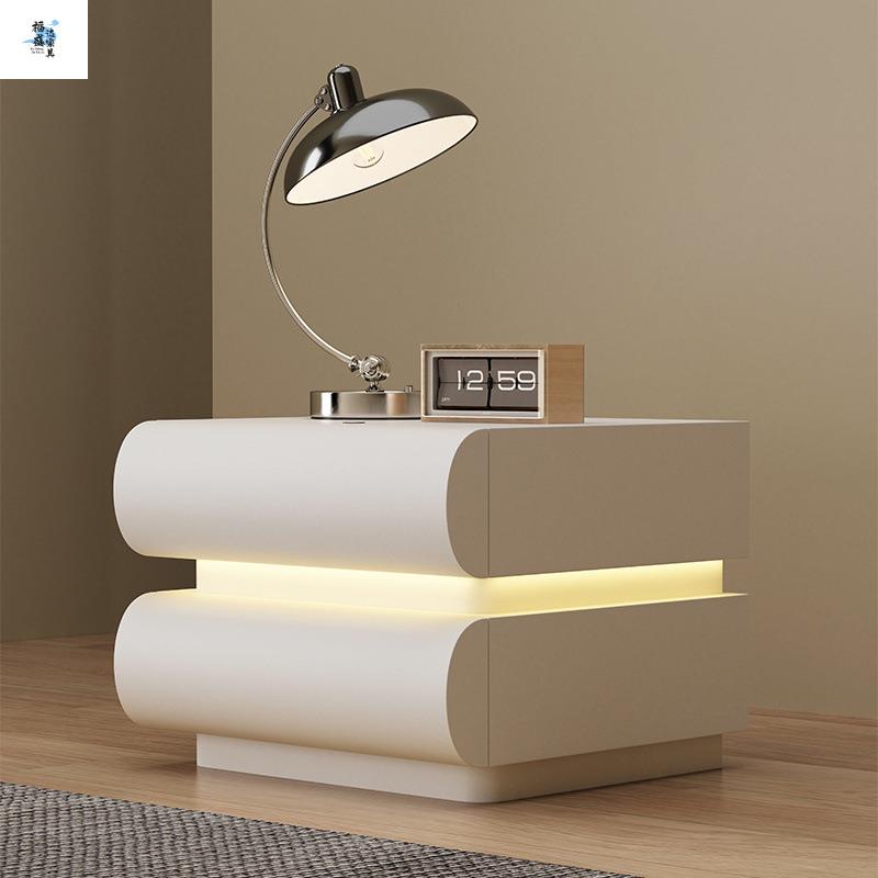 2025新款家用网红奶油白色床头柜皮质意式极简卧室实木床边收纳储