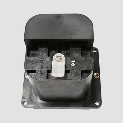 A98L-0005-0449 PBT-GF(30)FR(17) FANUC机器人电池盒四节二号