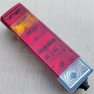 适用陕汽德龙新M3000后尾灯L3000 X5000原车灯泡款总成货车倒车灯