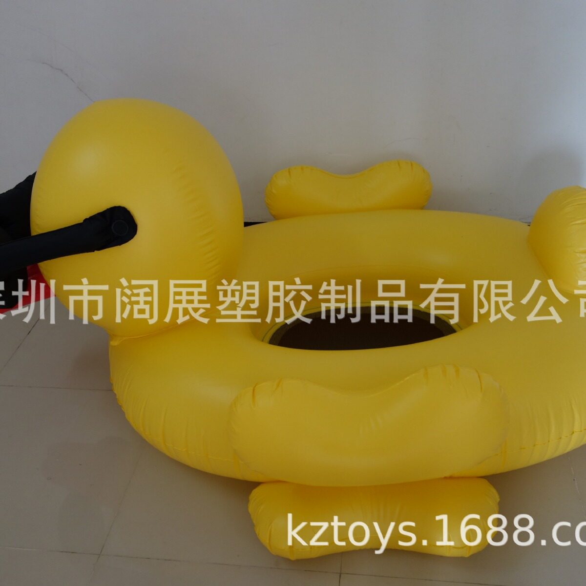 厂家现货充气网布大黄鸭大嘴鸭坐骑浮排浮床 PVC网布大黄鸭带墨镜