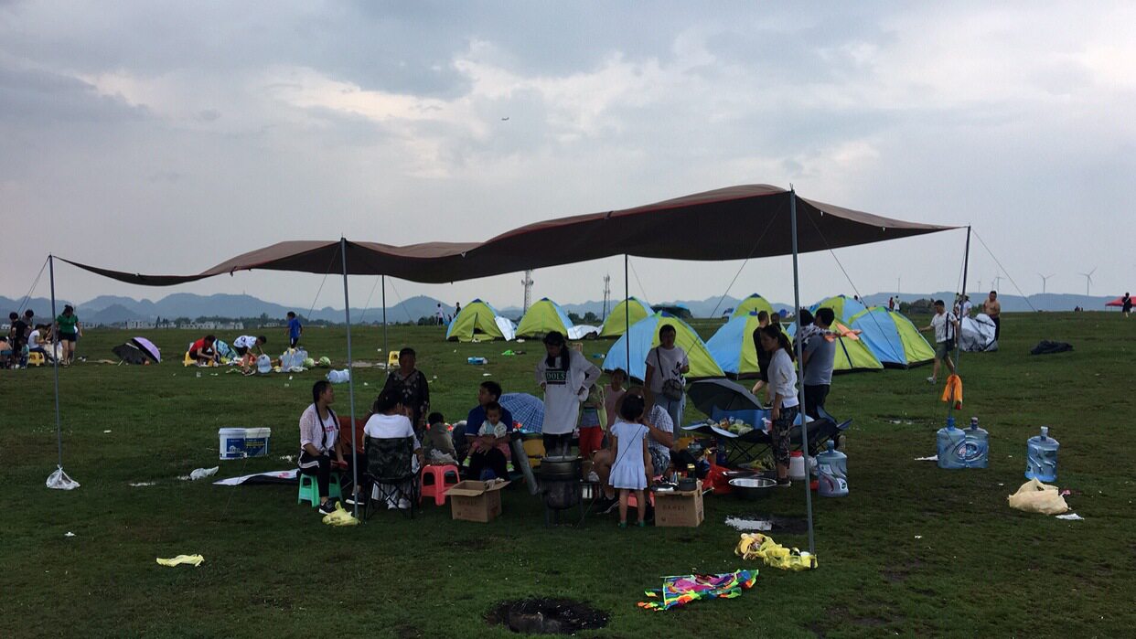 咖啡天幕布 遮阳篷帐篷 露营地布 户外帐篷野营天幕5*8米涂银天幕