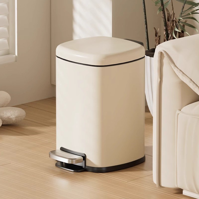 厨房垃圾桶脚踏式家用高颜值2023新款客厅轻奢高T档脚踩不锈钢带
