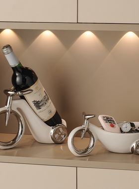 玄关钥匙收纳摆件陶瓷单车客厅入户门口糖S果盘酒柜高级装饰