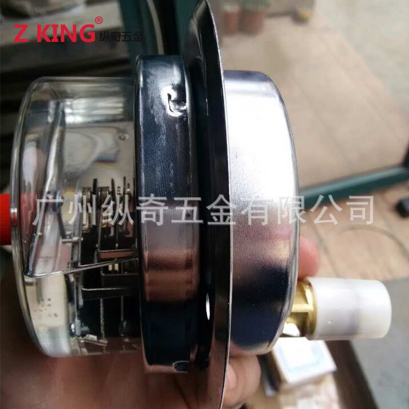 厂价直销YNXC100ZT轴向带边磁助式耐震电接点压力表真空触点表