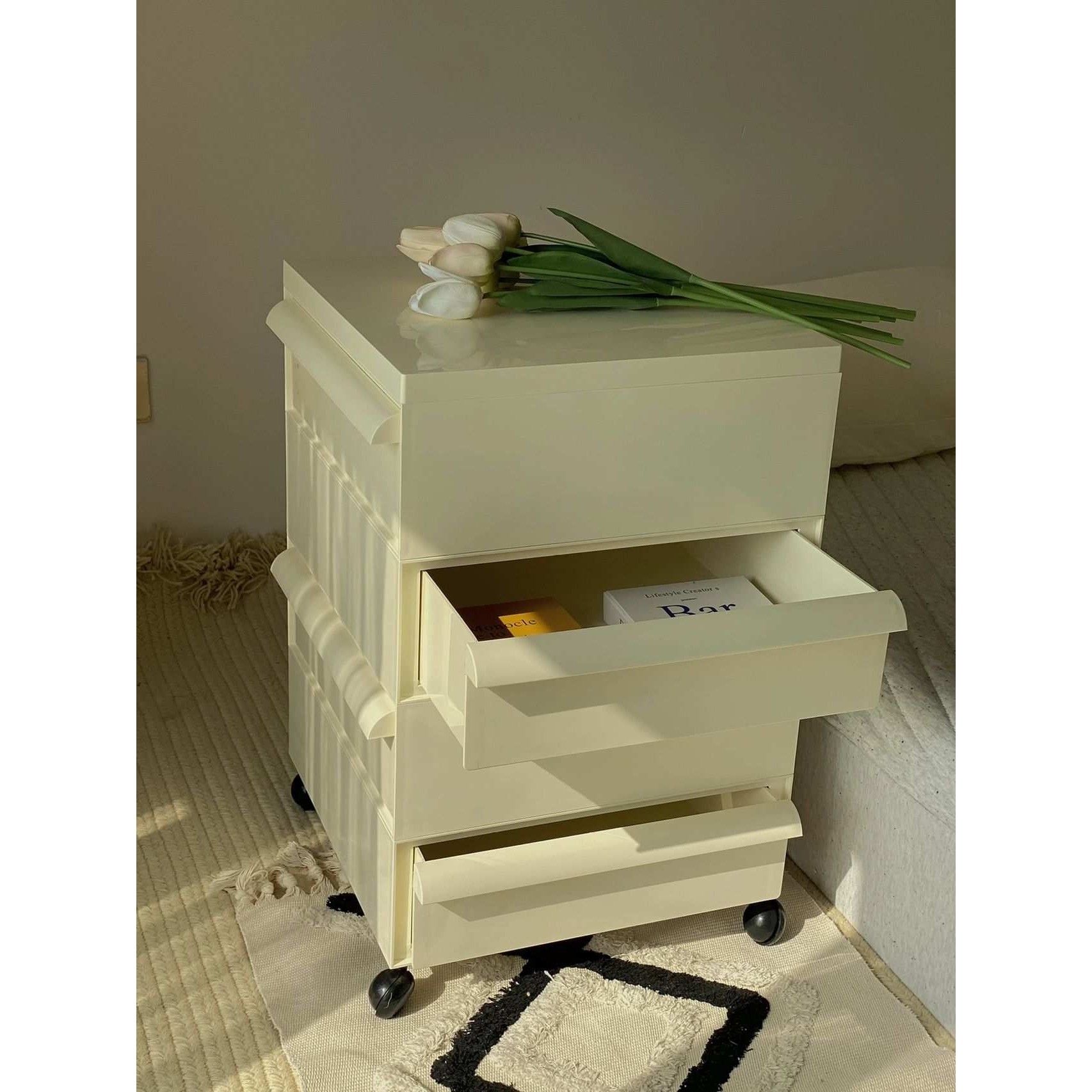 可移动床头柜置物架网红创意塑料沙发边柜卧室收纳箱奶油风收纳柜,模玩/动漫/周边/娃圈三坑/桌游,模型制作工具/辅料耗材,淘宝优惠券,粉丝福利购,淘宝优惠卷