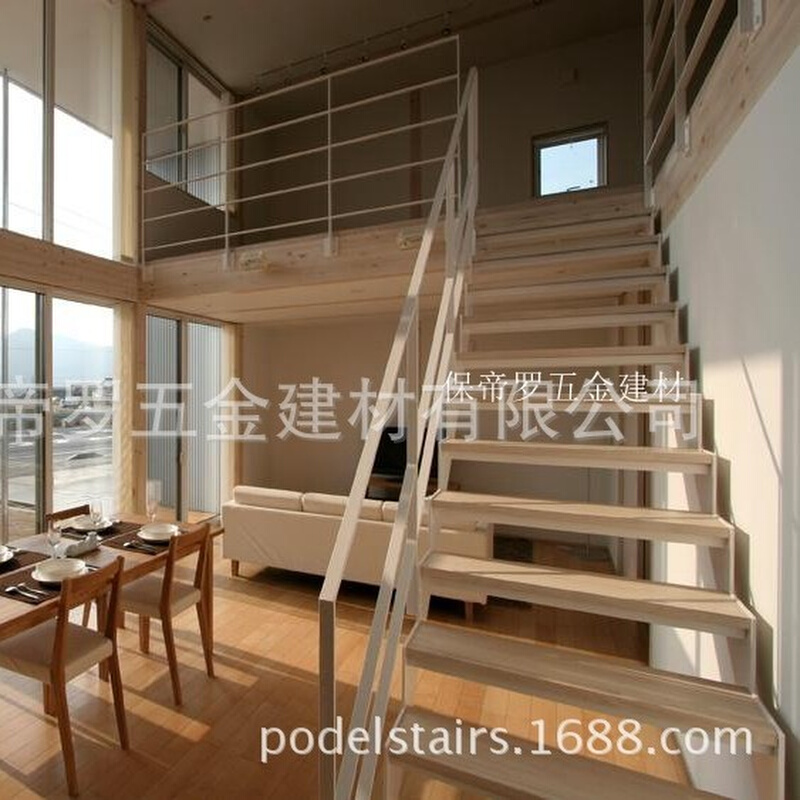 loft公寓复式阁楼线条简约风白色锯齿龙骨烤漆钢木楼梯护栏扶手