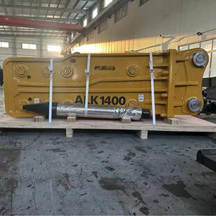 三角炮头路凿岩面破0设备挖IIJ掘碎机属具SB5破碎锤