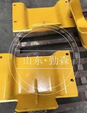 D70推土机配件   各种型号齐全  耳轴  144-70-13381